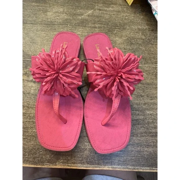 LARROUDE Hibiscus‎ Pink Floral Flip Flop Sandals Size 6/7 3D - Picture 3 of 9